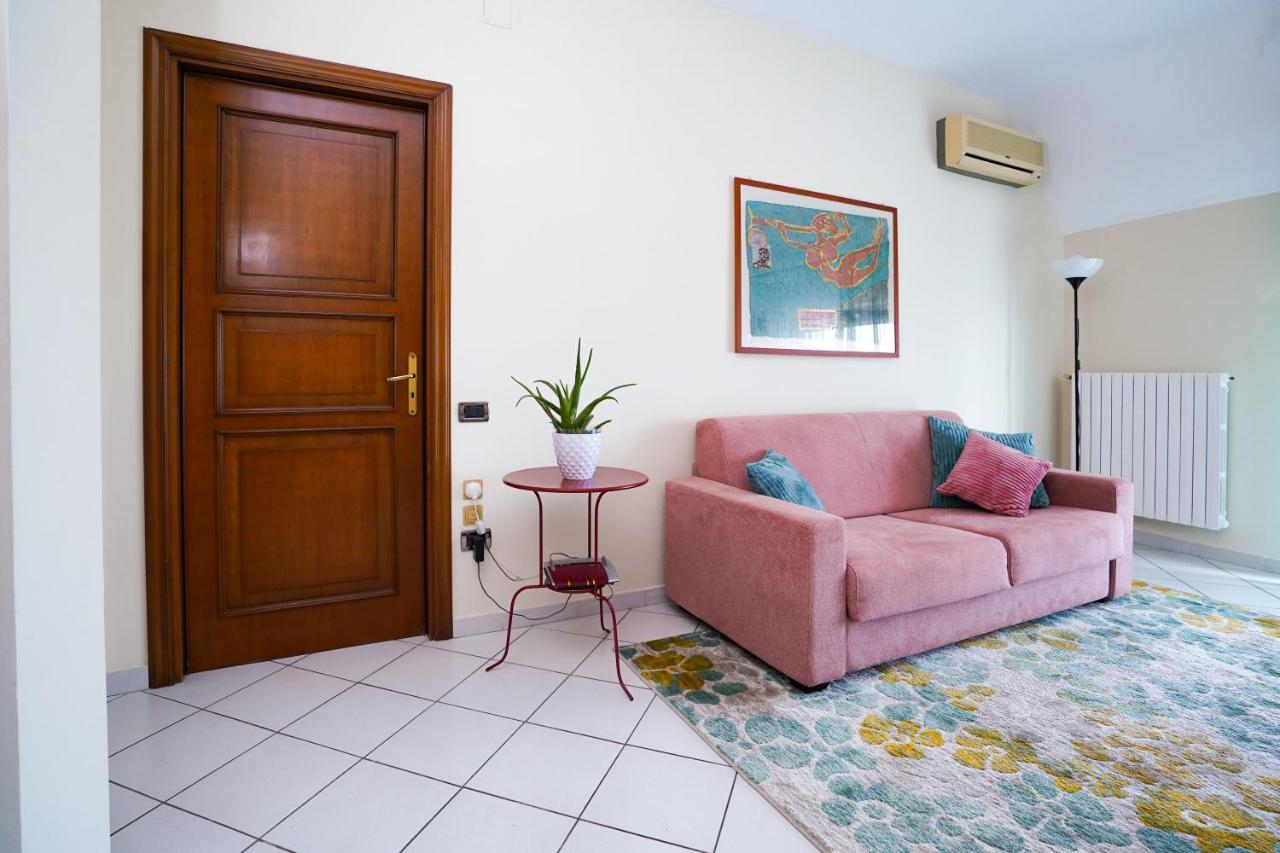 La Casa Di Azzurra Centro Citta Appartamento Fino A 4 Posti Letto E 2 Bagni Foggia Eksteriør billede