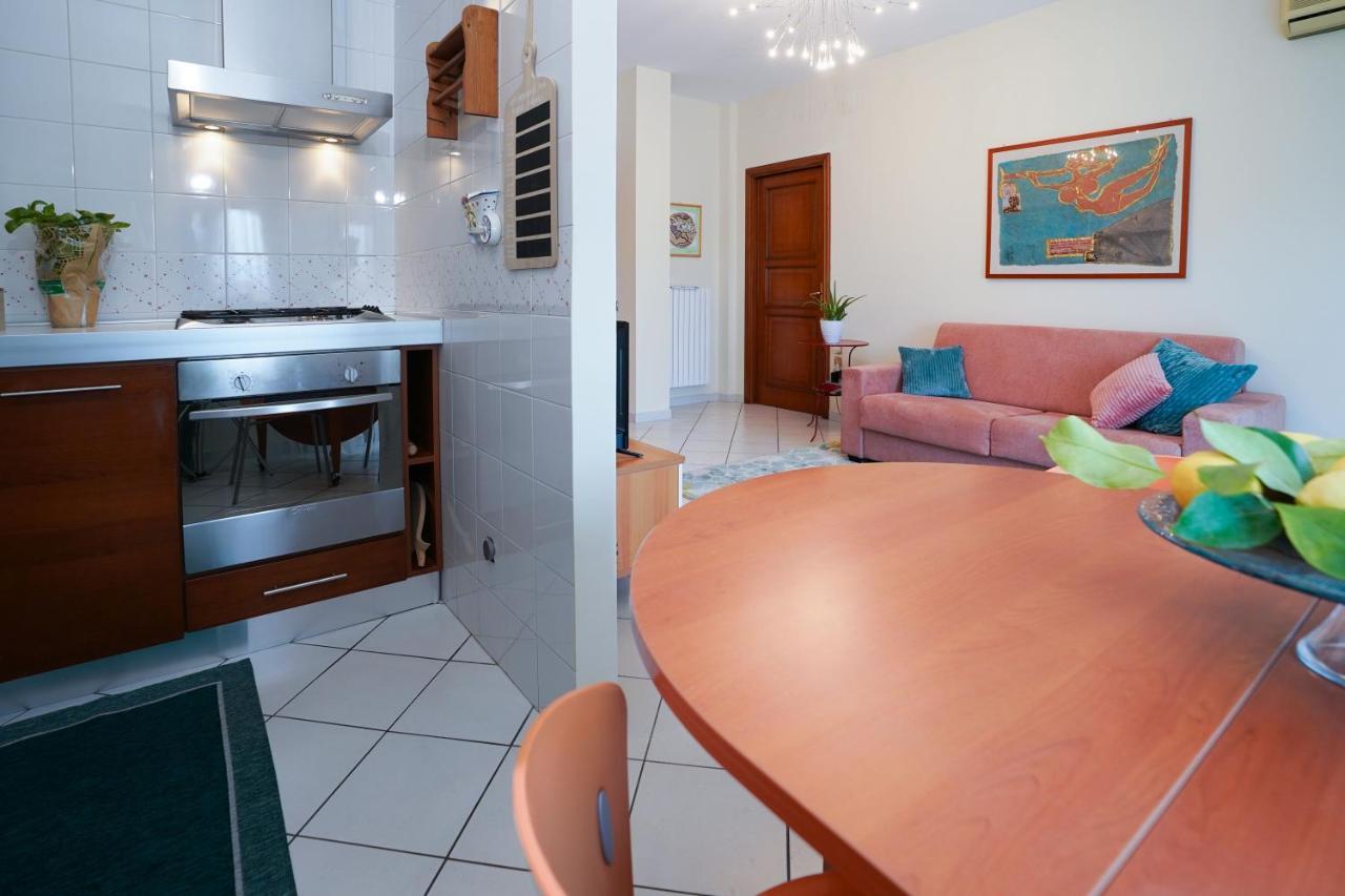 La Casa Di Azzurra Centro Citta Appartamento Fino A 4 Posti Letto E 2 Bagni Foggia Eksteriør billede