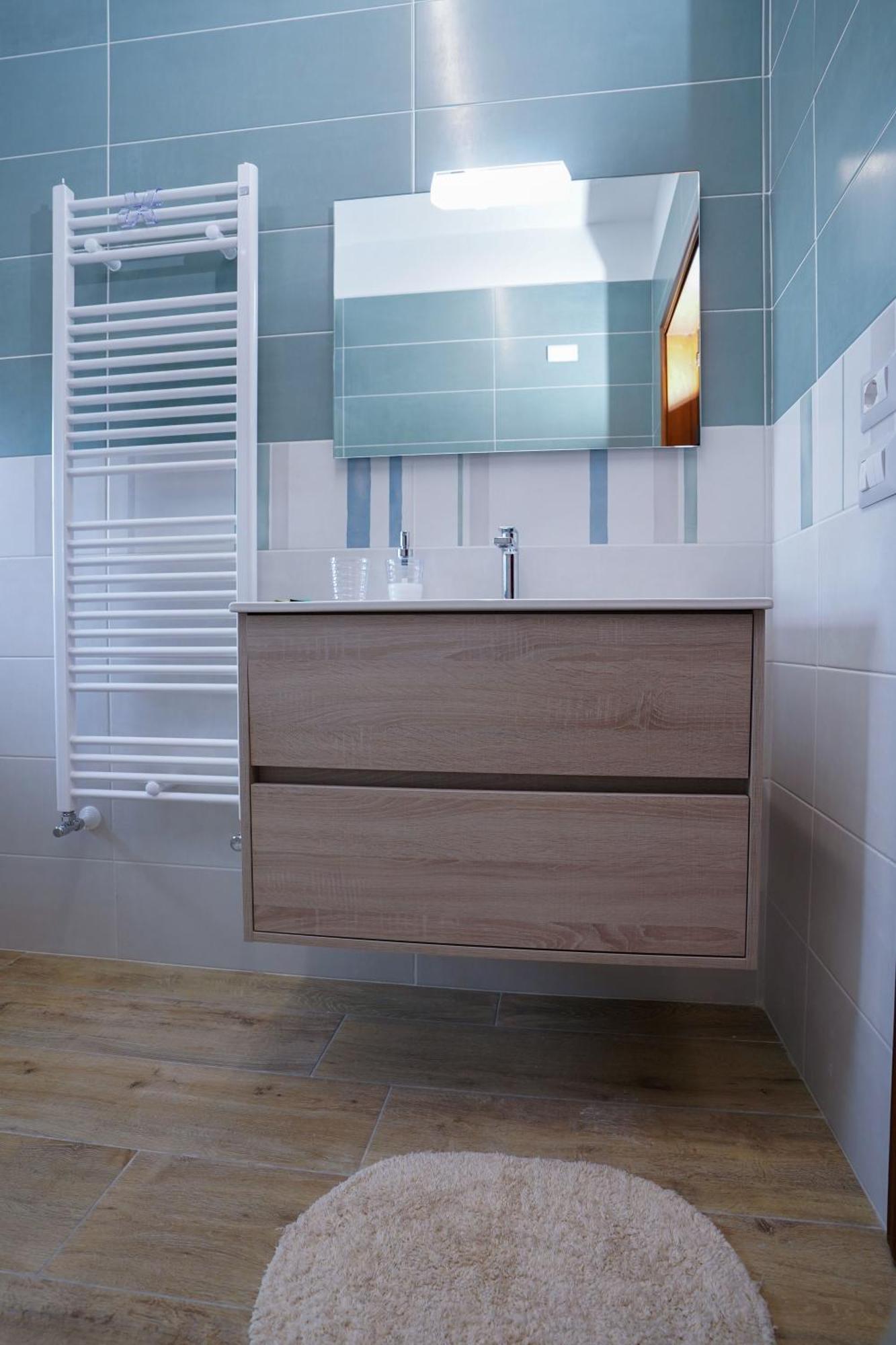 La Casa Di Azzurra Centro Citta Appartamento Fino A 4 Posti Letto E 2 Bagni Foggia Eksteriør billede